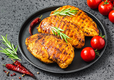 Сочная куриная грудка без жесткости: пять профессиональных хитростей для мягкого и ароматного мяса дома