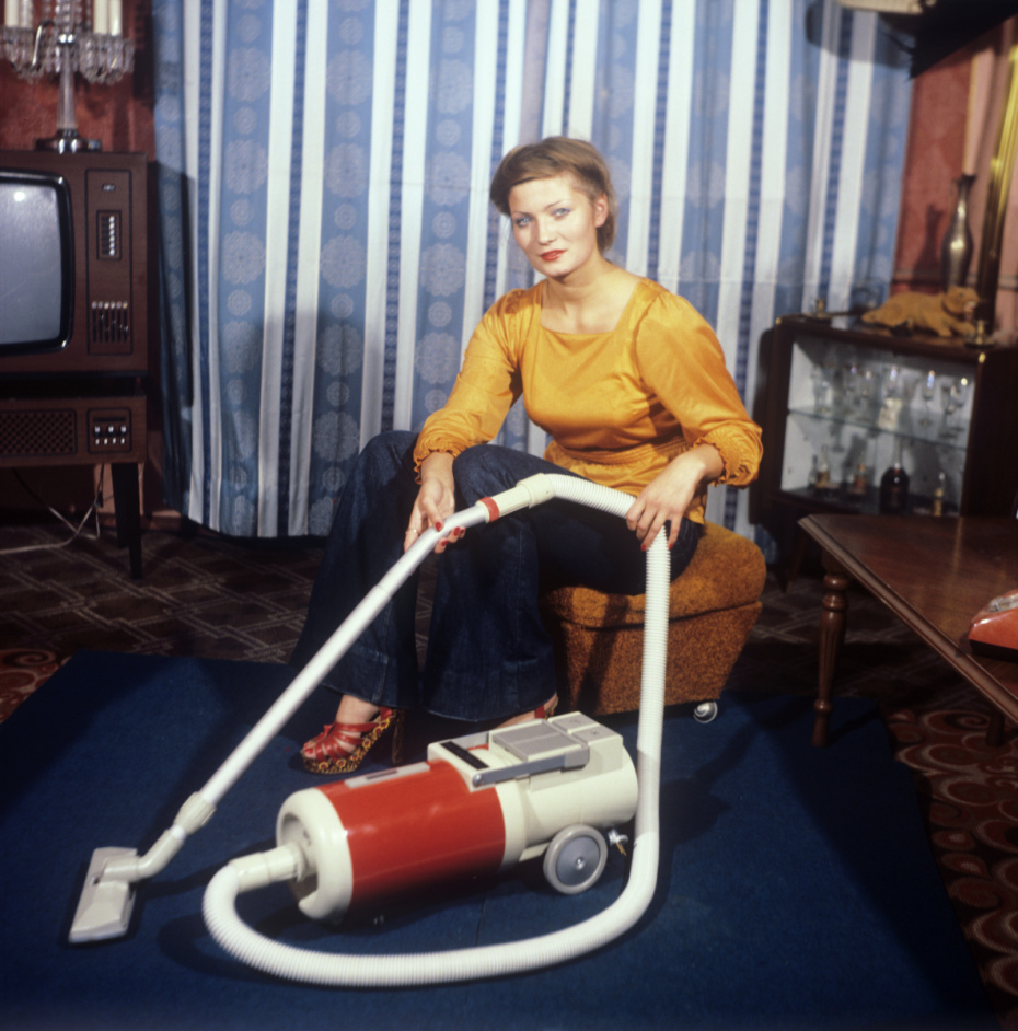 Бытовой пылесос модели «Ракета». Он выпускался на Днепропетровском агрегатном заводе с 1956 года