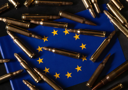 ЕК потребовала расширить «европейские амбиции» по обороне