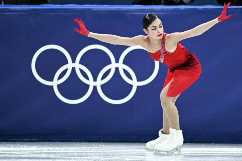 Российская фигуристка Аделия Петросян выступает в нейтральном статусе с произвольной программой женского одиночного катания на XXV зимних Олимпийских играх в Милане