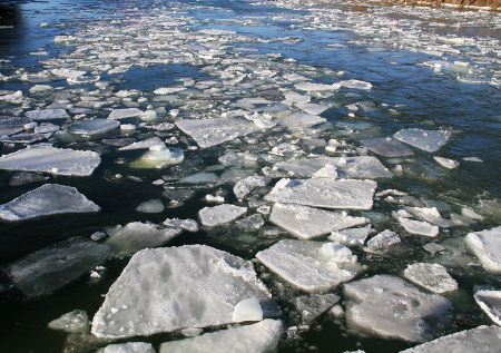 Климатолог дал прогноз весеннего паводка в России