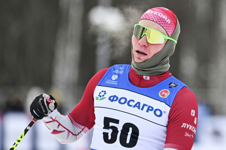 Александр Большунов