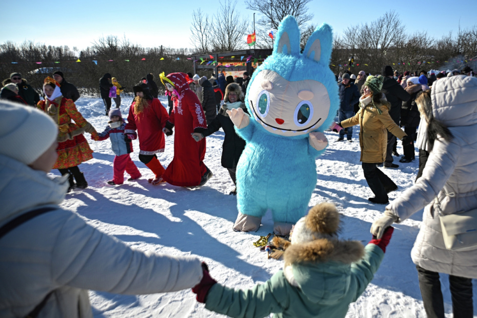 Празднование Масленицы в археологическом парке Аргамач в Липецкой области