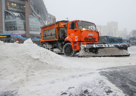 Высота сугробов в Москве обновила рекорд