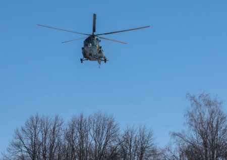 Названы две возможные причины жесткой посадки Ми-8 на Ямале