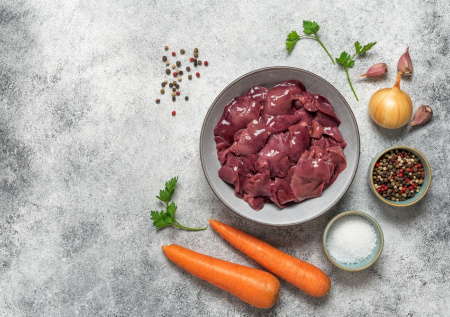 Никогда не солите печень заранее: одна ошибка при жарке делает её жёсткой и сухой вместо нежной и сочной