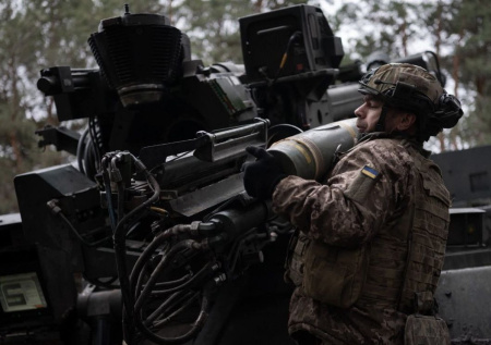 Пожар в Луганске, удары по мирным жителям: как ВСУ атакуют РФ 22 февраля