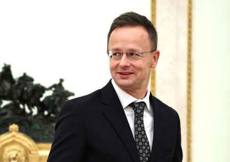 «Отправить войска»: Сийярто подвел итоги заседания совета глав МИД стран ЕС