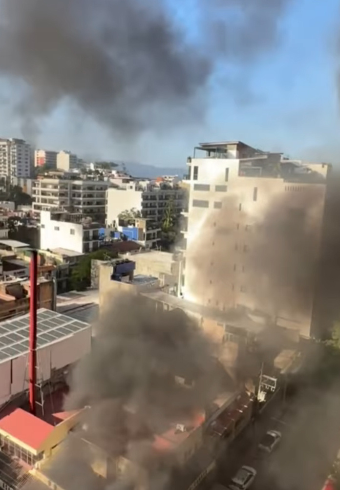 Беспорядки и поджоги в мексиканских городах на фоне противостояния властей и картелей