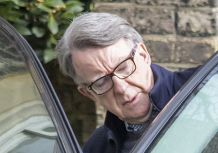 Задержание экс-посла Британии в США попало на видео