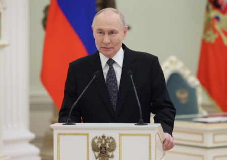 Путин назвал заботу о детях умерших на СВО героев делом всей страны