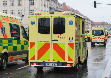 «Находится в нелучшем состоянии»: министр культуры Чехии попал в аварию