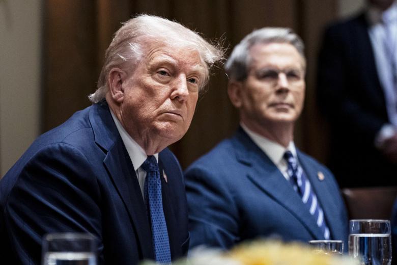 Дональд Трамп, Скотт Бессент