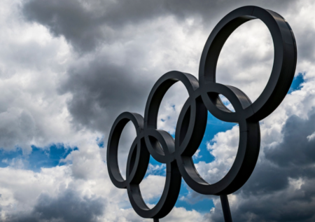 Церемония закрытия XXV зимних Олимпийских игр стартовала в Вероне