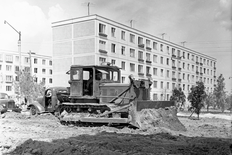 Строительство крупнопанельных жилых домов на западе Москвы, 1960 год