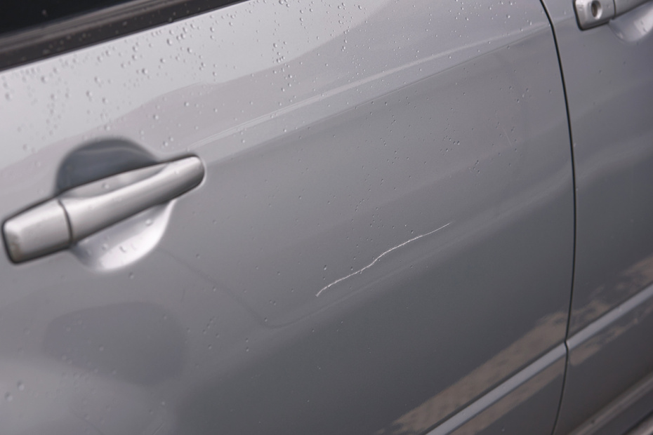 Как удалить царапины с кузова авто своими руками: простая полировка