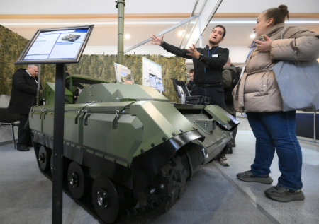 Бойцы отряды БАРС купят боевых роботов на деньги датской компании