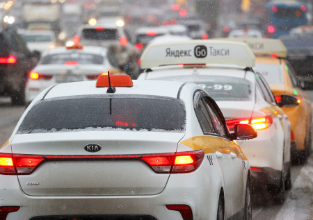 Автоэксперт объяснил, что будет с ценами на такси после улучшения погоды