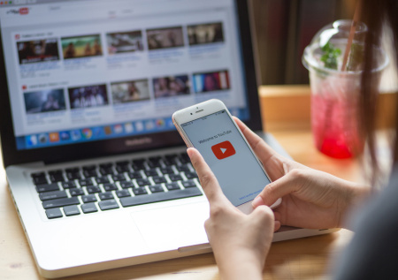 Автосписания возьмут под контроль: как вернуть деньги за онлайн-подписку