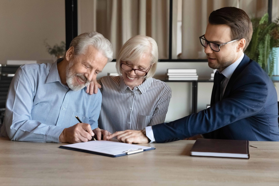 Основное содержание: наследники, доли, конкретное имущество, завещательный отказ (легат)