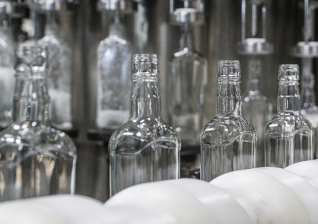 В Кузбассе закроют ликеро-водочный завод