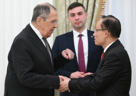 Лавров встретился с главной МИД Вьетнама