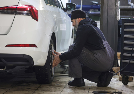 Цены на услуги шиномонтажа в России резко подскочили