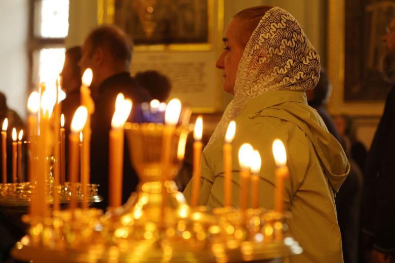 О чем молиться в православном храме — как правильно просить святых о поддержке