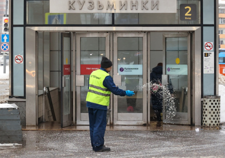 В Роскачестве провели исследование противогололедных реагентов