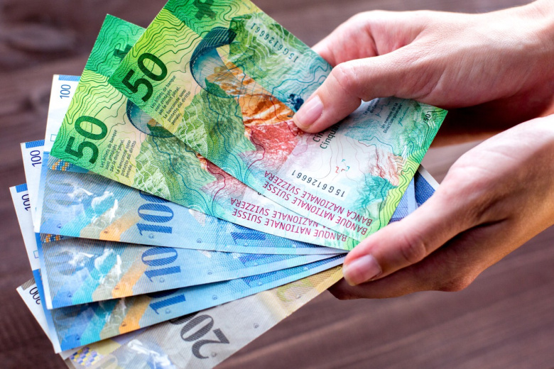 Швейцарские франки