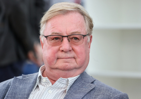 Экс-премьер рассказал, кто из релокантов сможет вернуться в Россию