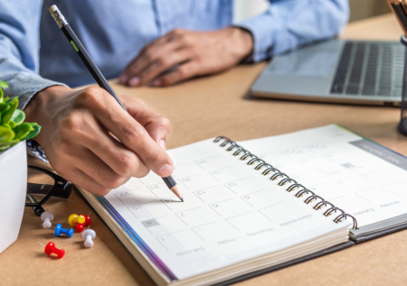 Психолог дала советы, как разорвать порочный круг долгов