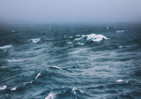 Американский «Бомбардир» заметили над Черным морем