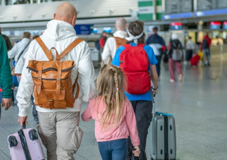 Американцы массово бегут из США