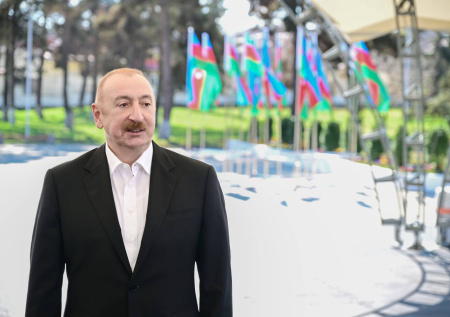 Алиев принял участие в открытии мемориала жертвам Ходжалинского геноцида
