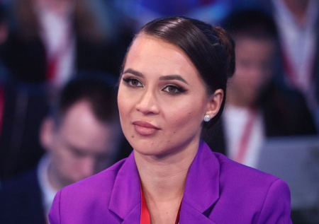 Находящаяся под следствием Лерчек родила ребенка: что известно, здоровье