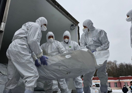 Появились кадры передачи тел погибших военнослужащих Украине