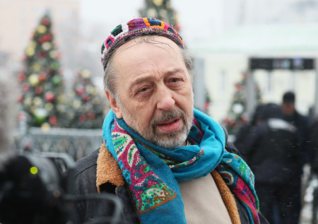 В Екатеринбурге госпитализировали легендарного драматурга