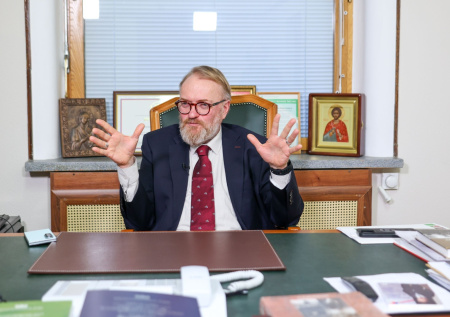 «Мерзкий сериал»: Милонов обрушился на творчество Константина Богомолова