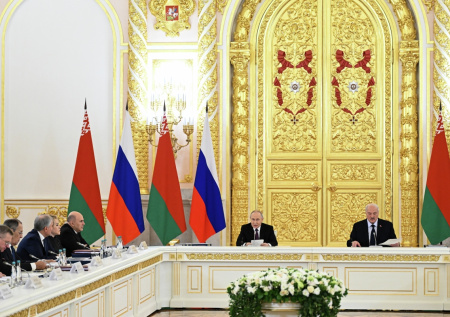 Путин заявил о важном решении по железнодорожному сообщению с Белоруссией