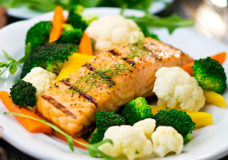 Диетолог назвала ключевые продукты для здоровья суставов