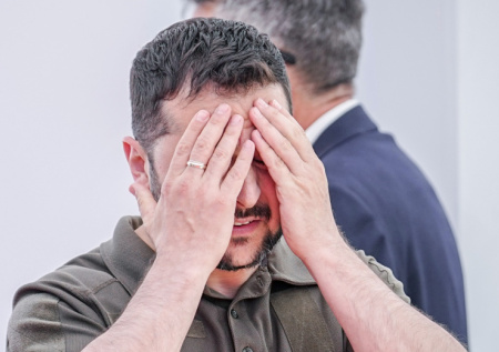 Зеленского сравнили с маленькой девочкой с большими капризами