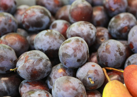 Назван фрукт, который помогает облегчить воспаление кишечника