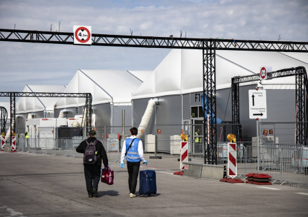 Центр экономической стратегии оценил число украинских беженцев