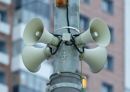 Режим ракетной опасности впервые объявили в двух регионах России