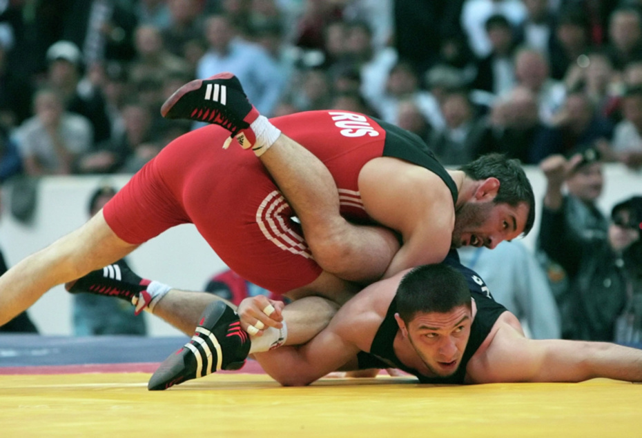 Чемпионат России по вольной борьбе, до 74 кг: Бувайсар Сайтиев (Красноярский край) победил Махача Муртазалиева (Дагестан) в финале и завоевал титул чемпиона России