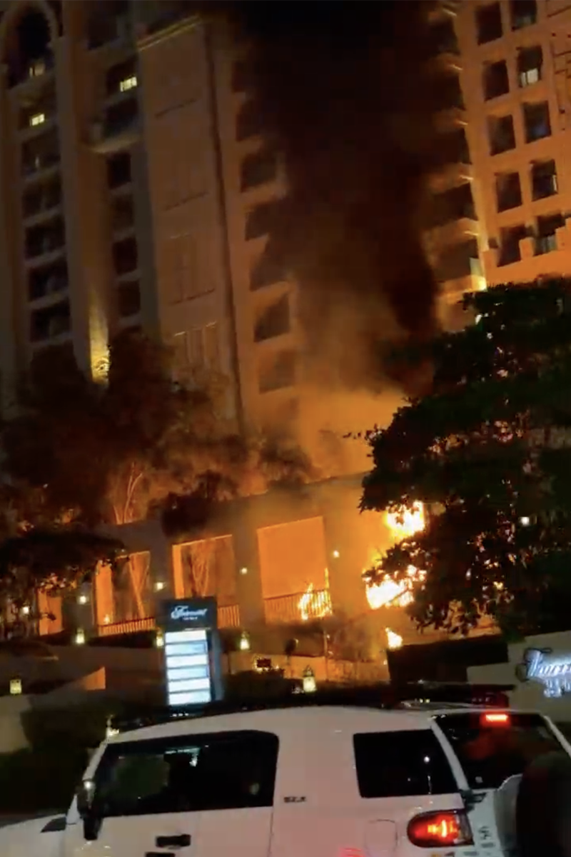 Пожар в районе Palm Jumeirah в Дубае после атаки