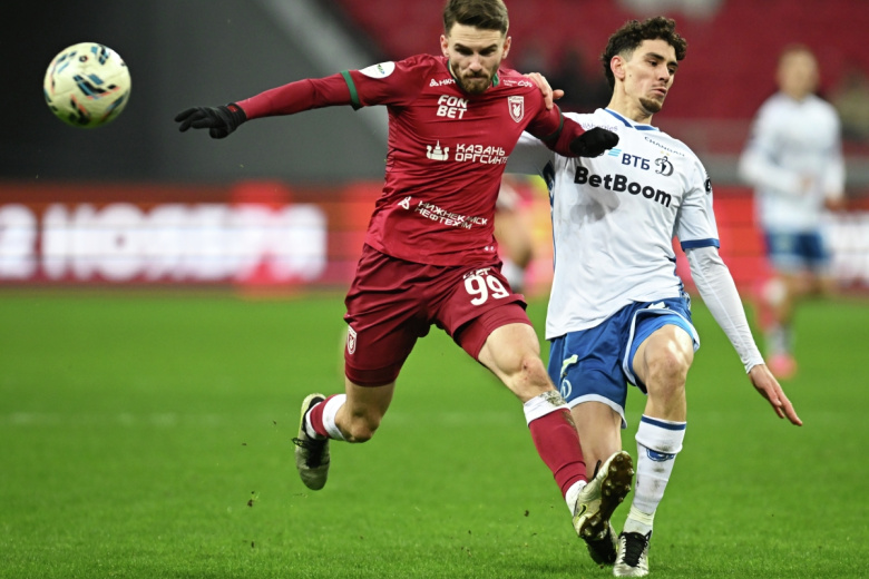 Дардан Шабанхаджай («Рубин») и Николас Маричаль («Динамо»)