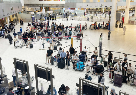 Беспилотник ударил по аэропорту Кувейта