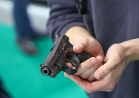 Украинского депутата пытались мобилизовать под дулом пистолета